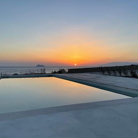 Komos Beach Estate Kalamaki  Eksteriør billede