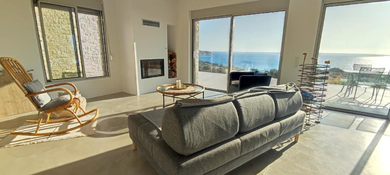 Komos Beach Estate Kalamaki  Eksteriør billede