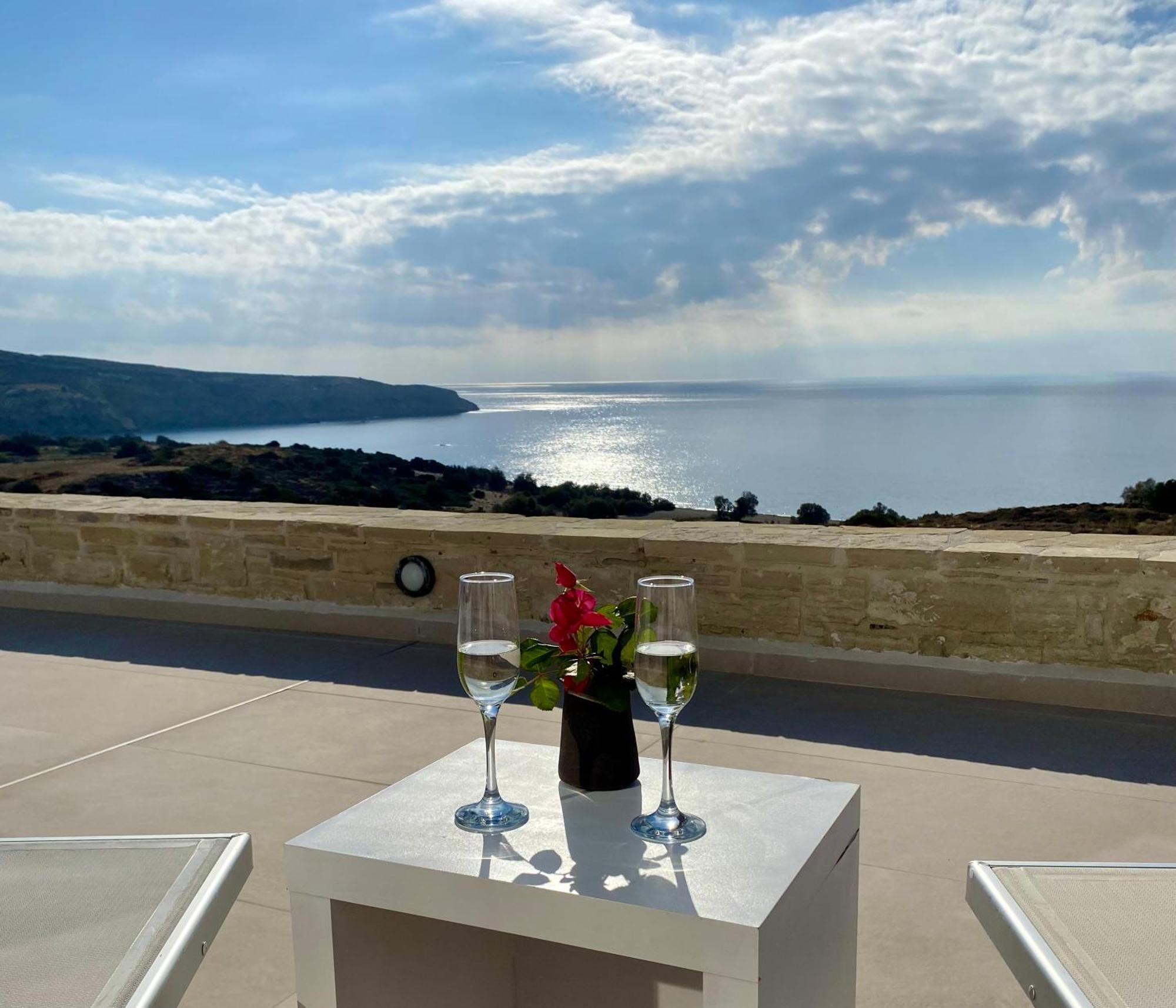 Komos Beach Estate Kalamaki  Eksteriør billede